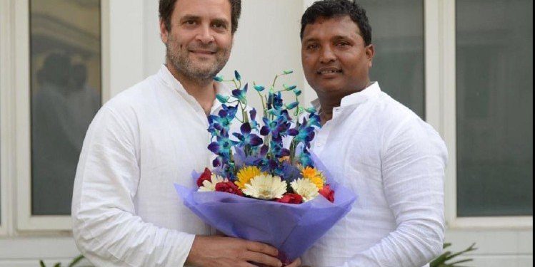 Srinivas BV with Rahul Gandhi.