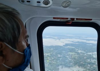 Chief Minister Naveen Patnaik conducts aerial survey of cyclone affected areas