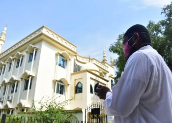 Governor Ganeshi Lal, CM Naveen Patnaik greets people as Eid turns out to be a low key affair