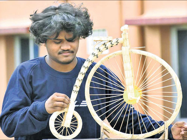 Puri artist makes ‘World Bicycle Day’ special, creates bike using matchsticks