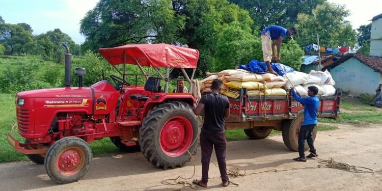 Action against hoarder 66 packets of fertilizer seized