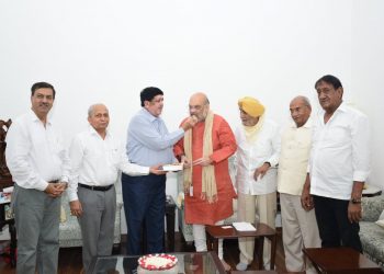 Amit Shah meets cooperative society leaders July 10, 2021. (Image: Twitter/ @AmitShah)