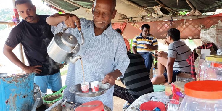 Tea seller