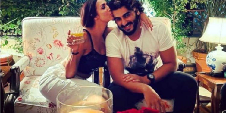 Arjun Kapoor 'happy' when Malaika laughs at his 'nonsense'