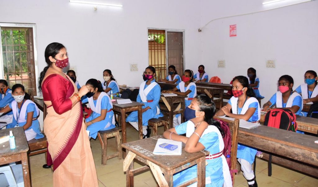 Odisha Govt Regularises Services of 9,200 Junior Teachers