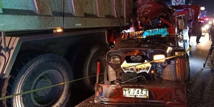 5 killed, 15 injured in road accident in Philippines - OrissaPOST