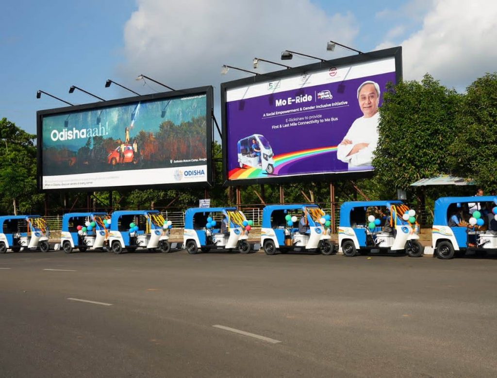 Naveen Patnaik, e-bus, e-rickshaw