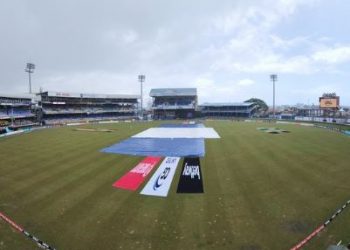 Rain halts play after Dhawan, Gill fifties take India to 115