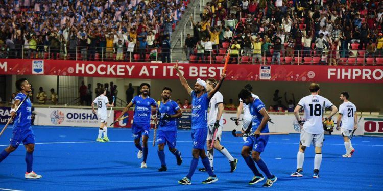 FIH pro league hockey at Kalinga stadium India vs Newzealand _ Indian win 4-3 goal on Friday