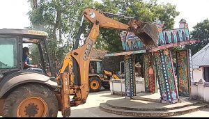 Demolition drive carried out at Mahima Gadi