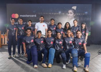 MS Dhoni trains the next generation of women cricketers at 'Cricket Clinic - MSD' workshop. (Image: IANS)