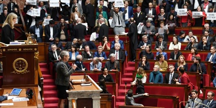 French Govt invokes special constitutional power to pass pension bill without parliamentary voting  (Image: Twitter)