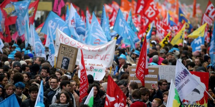 Streets of Paris on third day of pension strike (Image: Twitter)