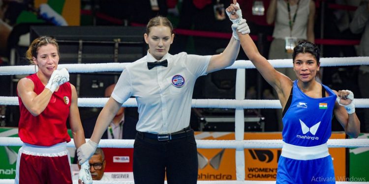 Nikhat Zareen beats Boualam Roumaysa to reach pre-quarter final of IBA Women's World Boxing Championships (Image: KhelNow/Twitter)