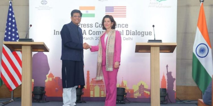 Union Minister Piyush Goyal with Secretary Gina Raimondo at India-US Commercial Dialogue (Image: PiyushGoyal/Twitter)