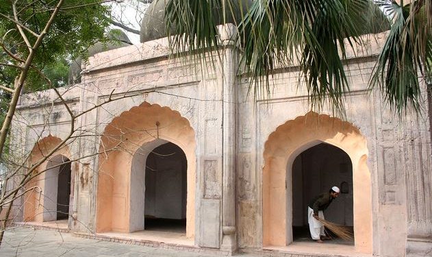 Mughal mosque