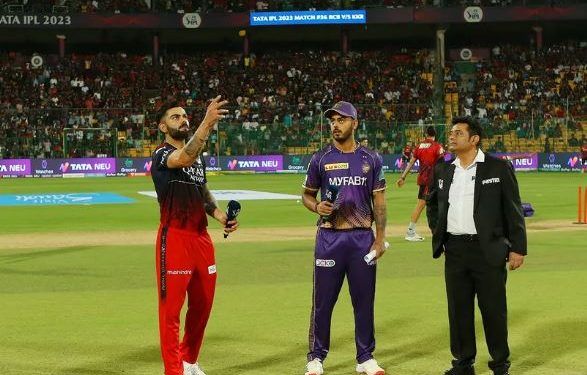 RCB skipper Virat Kohli with KKR's Nitish Rana at the toss of an IPL match (Image: iplt20.com)