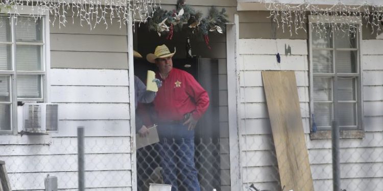 Texas man kills five neighbours after they complained of gunfire