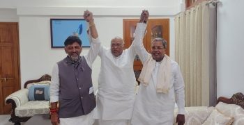 Siddaramaiah, Shivakumar travel together to Kharge's residence