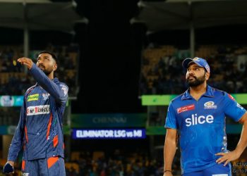 Rohit Sharma and Krunal Pandya at the toss of IPL 2023's eliminator match between Mumbai Indians and Lucknow Super Giants (Image: iplt20.com)