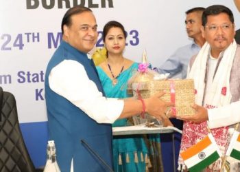 CMs of Assam, Meghalaya meet in Guwahati; discuss border dispute