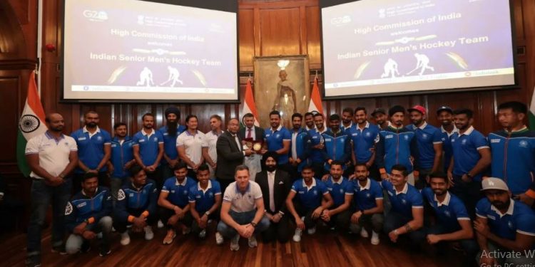 Indian High Commission in UK hosts Indian National Hockey Men's team (Image: TheHockeyIndia/Twitter)