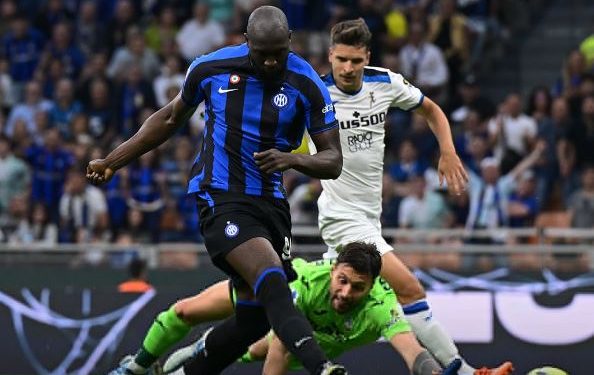 Romelu Lukaku scoring the opening goal of the match between Inter Milan and Atalanta (Image: Inter_en/Twitter)