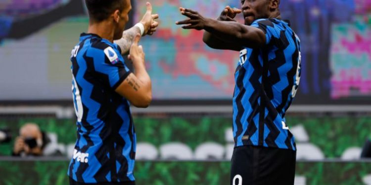 Romelu Lukaku and Lautaro Martínez (Image: Squawka/Twitter)