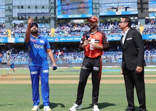 Rohit Sharma and Aiden Markram during the toss of an IPL match between Mumbai Indians and Sunrisers Hyderabad (Image: iplt20.com)