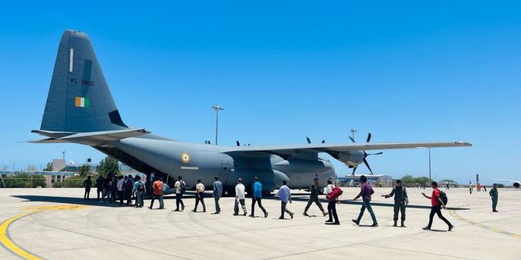 IAF's C-130J aircraft at Jeddah, Saudi Arabia carrying out Operation Kaveri (Image: MEAIndia/Twitter)