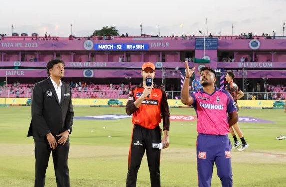 Sanju Samson and Aiden Markram during the toss of an IPL match between Rajasthan Royals and Sunrisers Hyderabad (Image: Sanju Samson and iplt20.com)