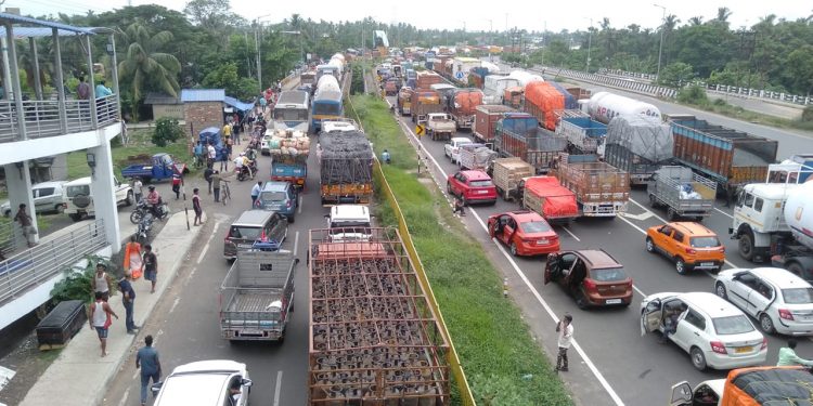 Illegal parking leading to highway mishaps