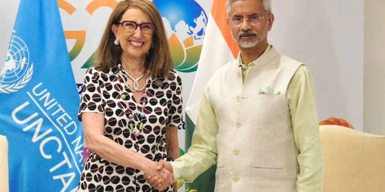 EAM S Jaishankar with Secretary General of UN Conference on Trade & Development, Rebeca Grynspan (Image: DrSJaishankar/Twitter)