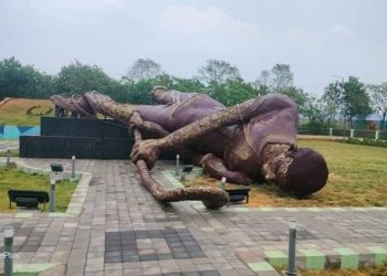 Mystery over Rourkela statue collapse deepens