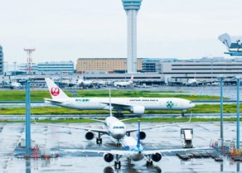 Two passenger planes collide at Tokyo airport