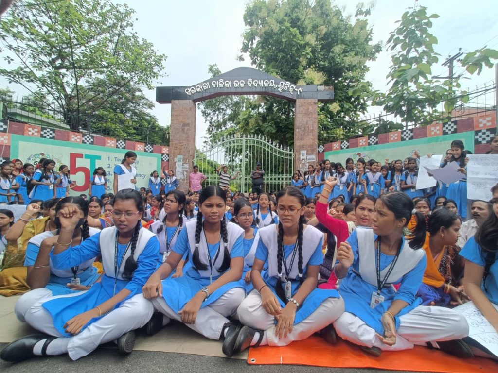 Bhubaneswar, School, Education, Protest, Unit-9,