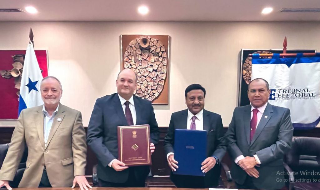 Chief Election Commissioner of India, Rajiv Kumar with Presiding Magistrate, Electoral Tribunal of Panama, Mr. Alfredo Juncá Wendehake signs MoU on ‘Electoral cooperation’ at Panama city