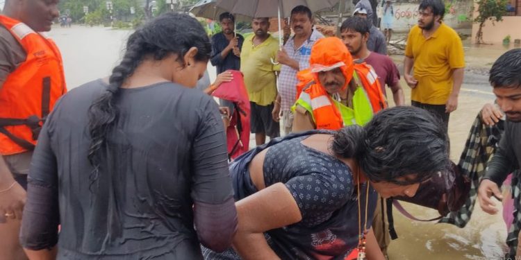 NDRF Team's rescue operation in Telangana