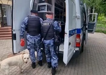 Russian special forces kill gunman who broke into private house near Moscow