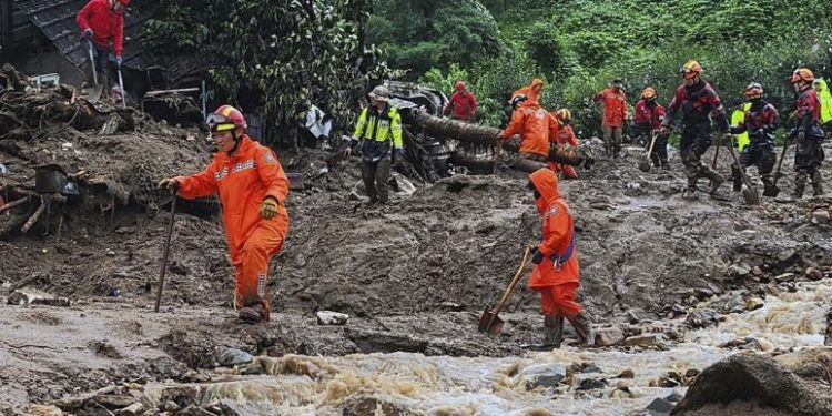 South Korea torrential rains: Death toll reaches 40