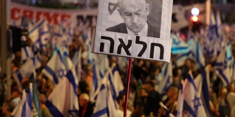 Israeli protesters vent their anger at Prime Minister Benjamin Netanyahu's decision to forge ahead with his government's judicial reforms despite widespread opposition. (AFP)