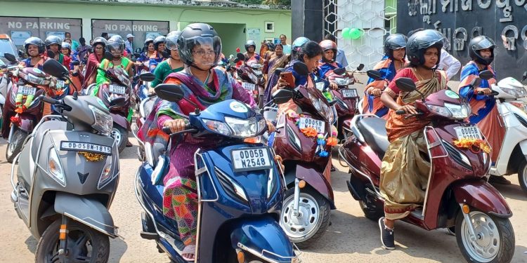 Odisha: Naveen launches Mission Shakti Scooter Scheme
