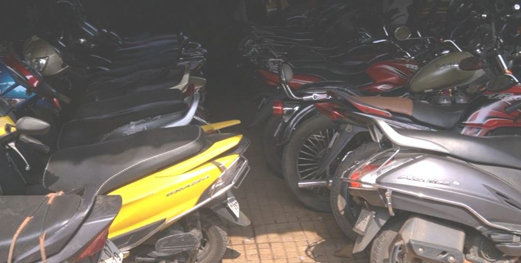 Bhubaneswar traffic police seize vehicles