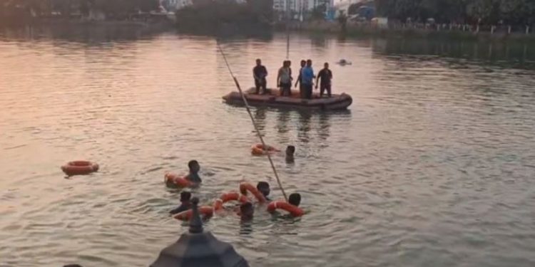 Vadodara lake accident