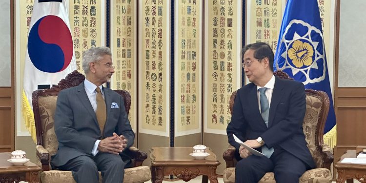 EAM Jaishankar calls on South Korean Prime Minister, discusses bilateral ties