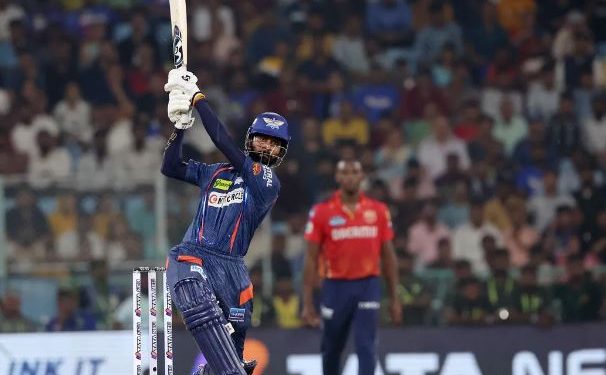 Lucknow Super Giants score 199/8 against Punjab Kings in IPL