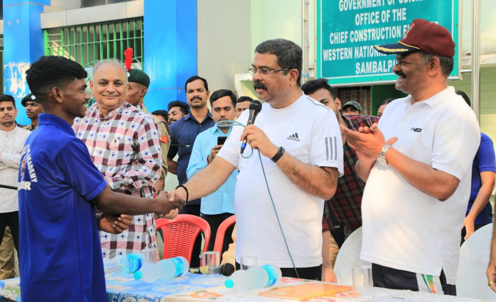 Dharmendra Pradhan meets Agniveer aspirants in Odisha's Sambalpur