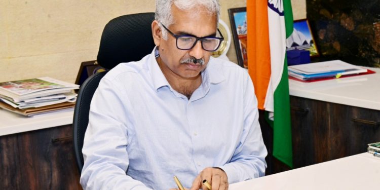 Odisha Chief Secretary Manoj Ahuja 2