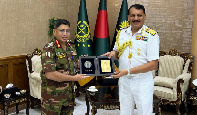 Indian Navy chief meets newly-appointed Bangladesh Army chief; discusses new avenues for cooperation
