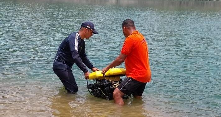 ROBOT USE FOR FINDING YOUITH IN TAPANG LAKE (9)